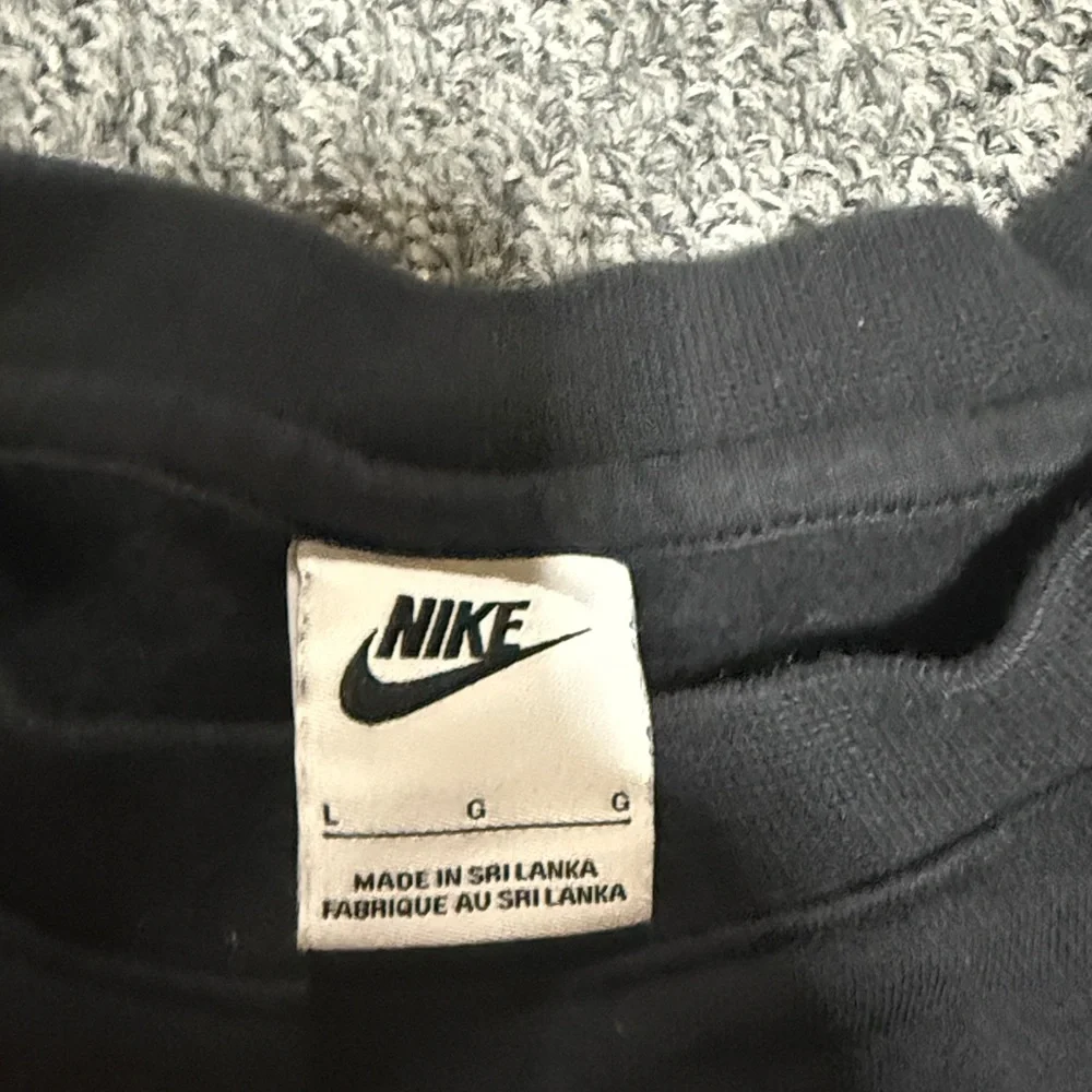 Nike Men's Classic Black Crewneck Sweater - Picture 2 of 3